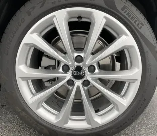 Car image 36