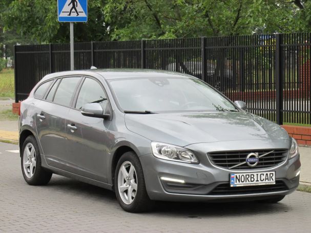 Volvo V60 T3 Kinetic 112 kW image number 23