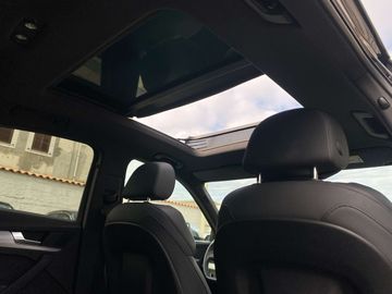 Car image 37