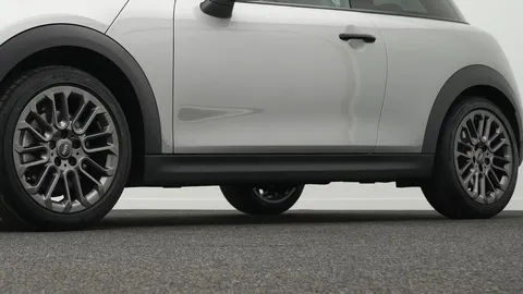 Car image 22
