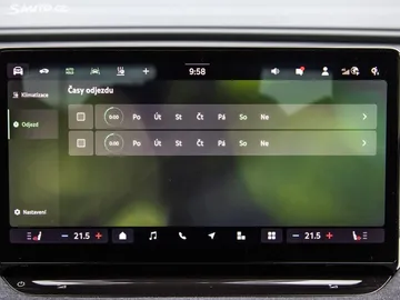 Car image 30