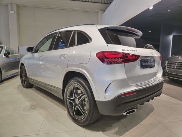 Mercedes-Benz GLA 250 e 160 kW image number 9