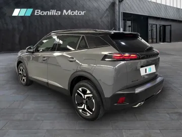 Car image 24