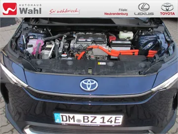 Car image 15