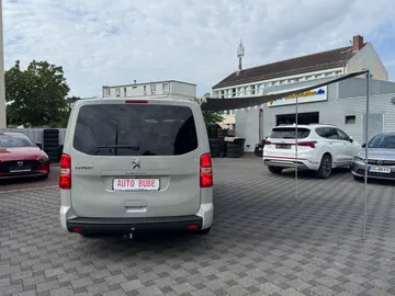Car image 34