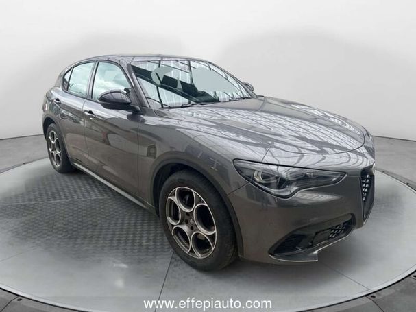 Alfa Romeo Stelvio 2.2 Q4 154 kW image number 2