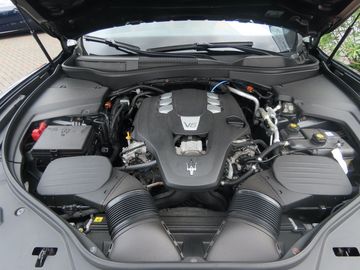 Car image 30