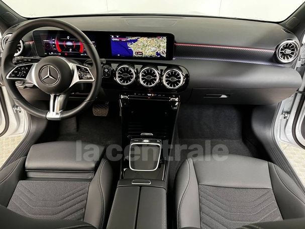 Mercedes-Benz A 180 100 kW image number 16