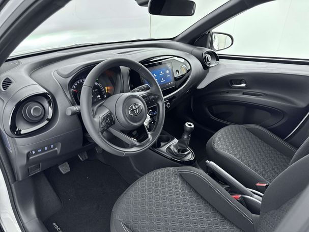 Toyota Aygo X 1.0 VVT-i 53 kW image number 37