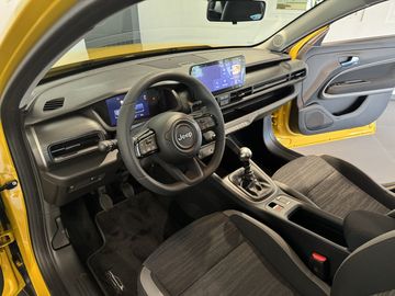 Car image 11