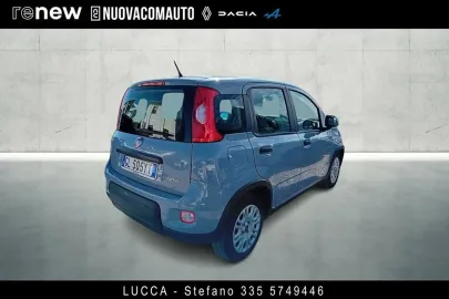 Car image 3