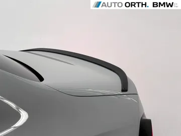 Car image 38
