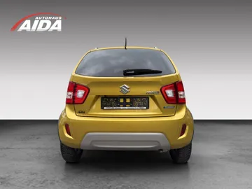 Car image 5