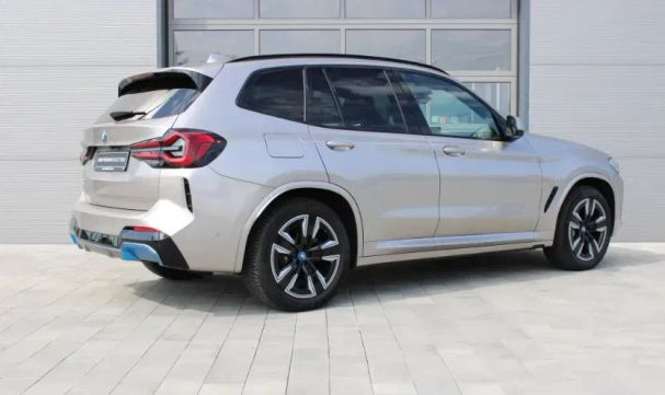 BMW iX3 Impressive 210 kW image number 9