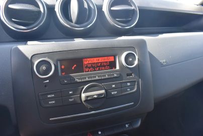 Car image 33