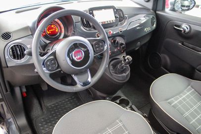 Car image 14