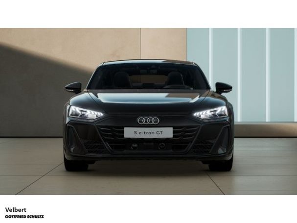 Audi RS e-tron GT quattro 440 kW image number 2