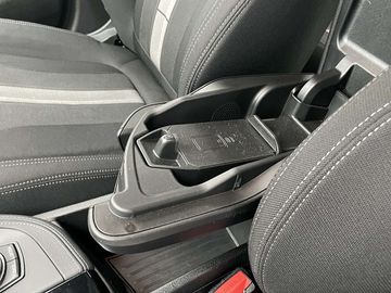 Car image 36