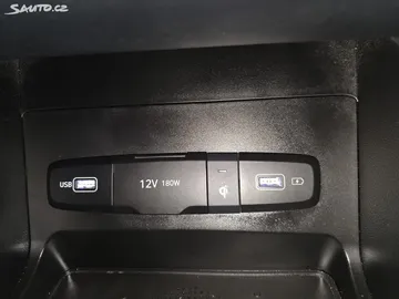 Car image 34