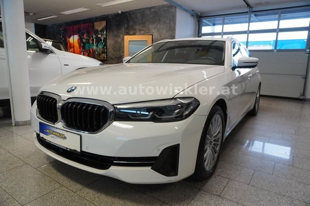 BMW 530e Touring xDrive 135 kW image number 1