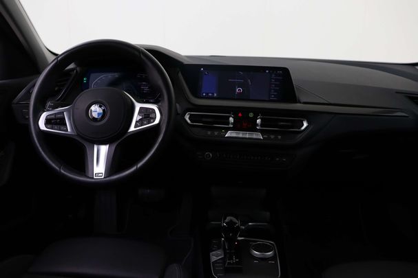 BMW 118i Sport Line 100 kW image number 21