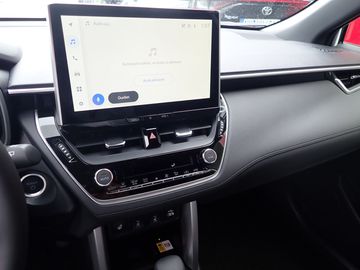 Car image 10