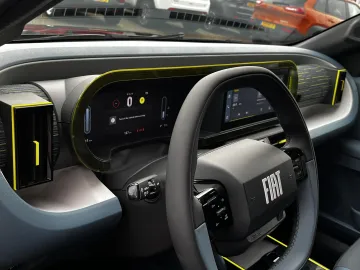 Car image 33