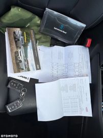 Car image 40
