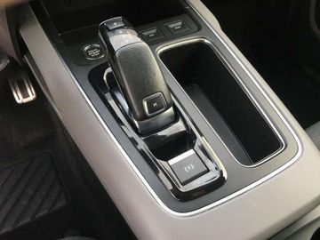 Car image 33