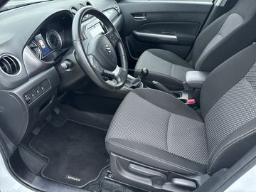 Car image 10