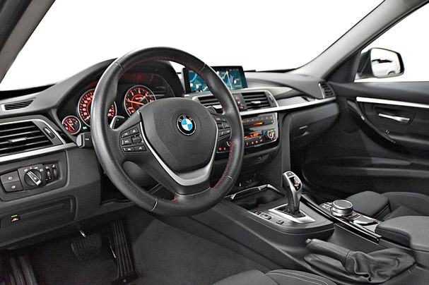 BMW 320d Touring 140 kW image number 5