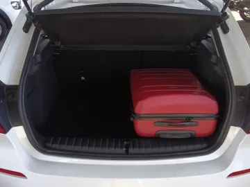 Car image 42