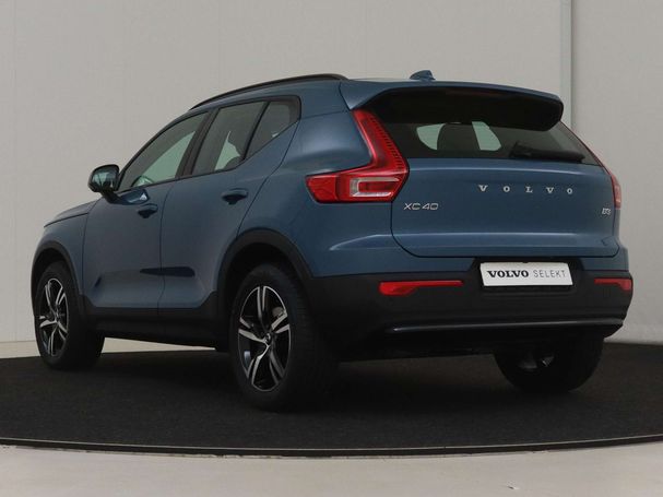 Volvo XC40 B3 Plus Dark 120 kW image number 3