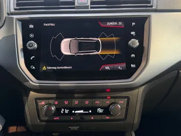 Car image 27
