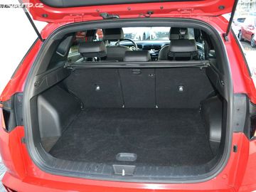 Car image 19