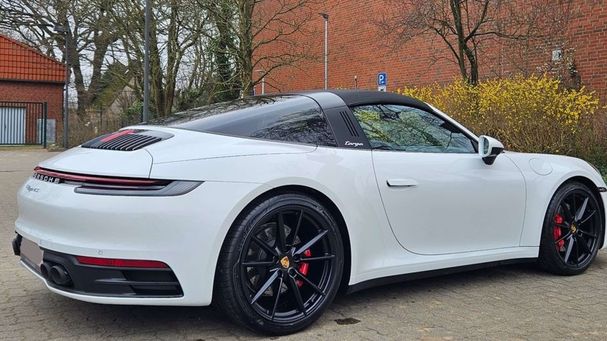 Porsche 992 Targa 4 S PDK 331 kW image number 10