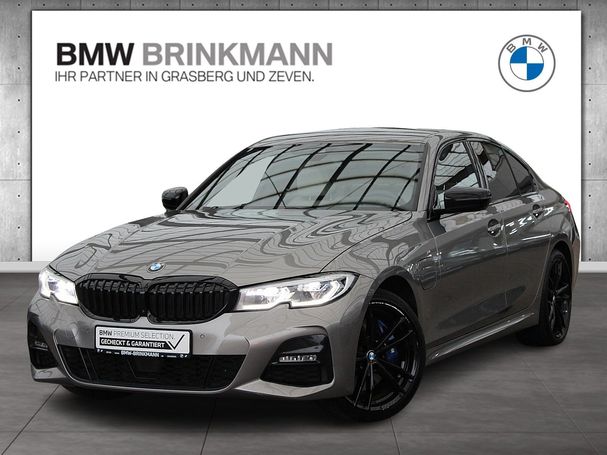 BMW 330e M Sport 215 kW image number 1