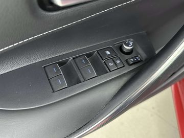 Car image 30