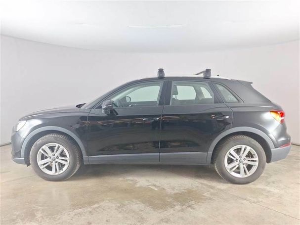 Audi Q3 35 TDI S tronic Business 110 kW image number 2