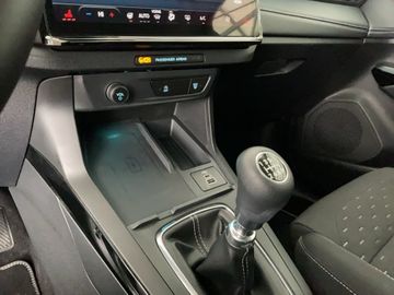 Car image 23