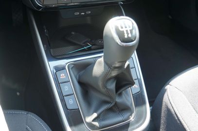 Car image 38