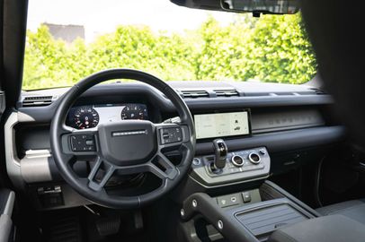 Car image 35