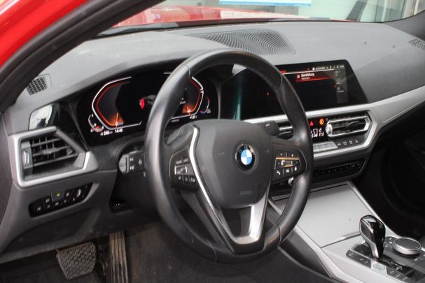 BMW 318i Advantage 115 kW image number 7