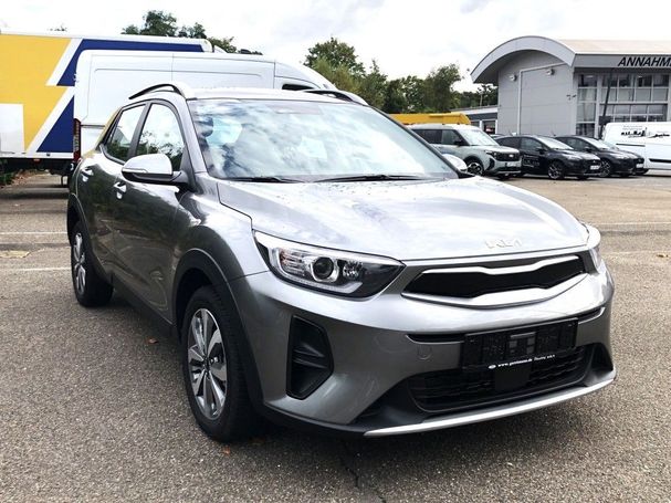 Kia Stonic 1.0 T-GDi 100 Vision 74 kW image number 2