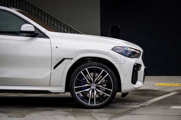 BMW X6 M xDrive 250 kW image number 16