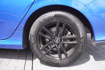Car image 35