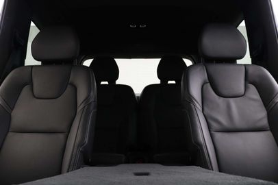 Car image 36