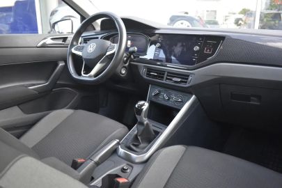 Car image 37