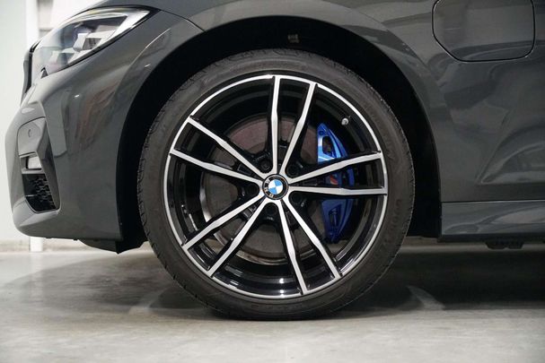 BMW 330e Touring M Sport xDrive 215 kW image number 30