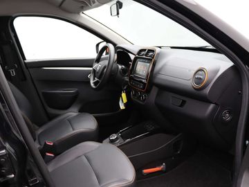 Car image 26